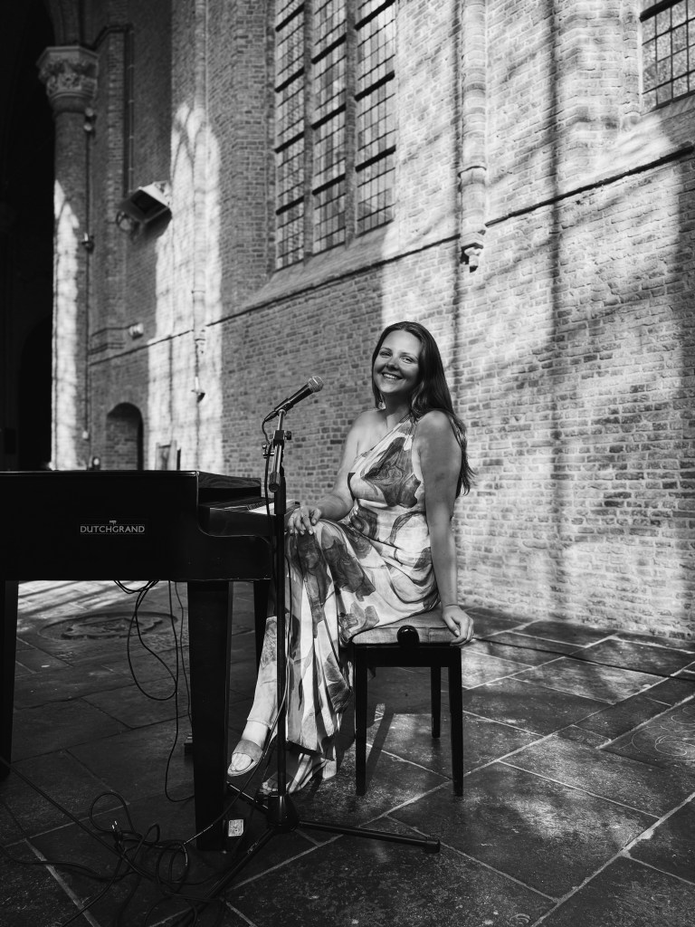 Live muziek in Breda Ginneken piano en zang